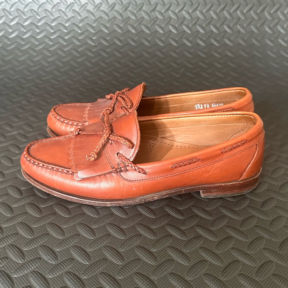 These were 🔥 sold on the POP 🔴 Allen Edmonds WOODSTOCK CHILI $425.00 USA made